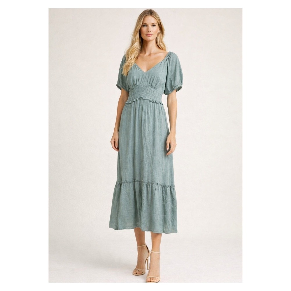 Ryan Michelle Midi Dress Womens Size Medium Sage Green Smocked Tiered EUC